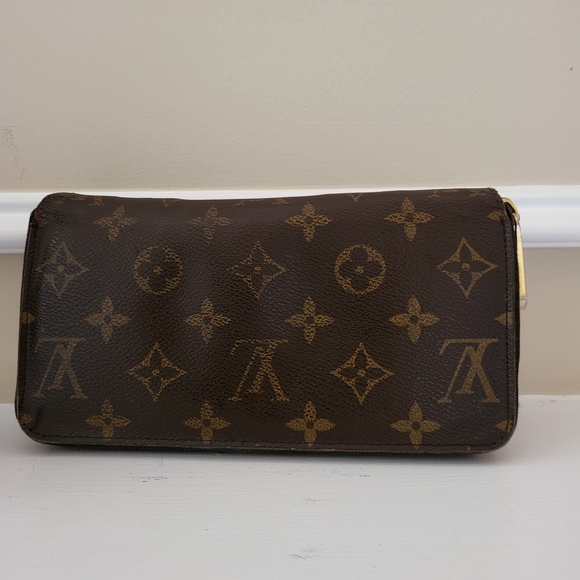 LOUIS VUITTON Monogram Coated Canvas Zippy Long Wallet..Authentic. - Picture 2 of 13